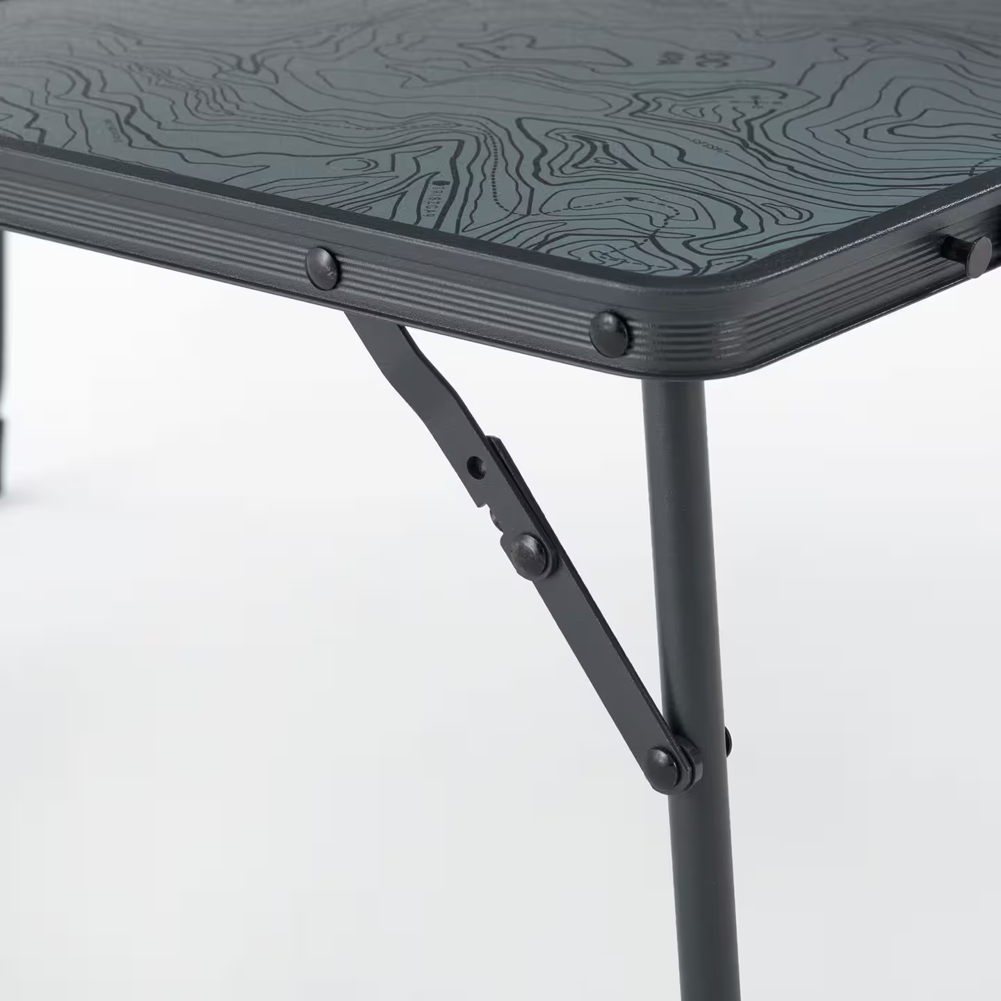 LOW FOLDING CAMPING TABLE - MH100
